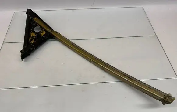 Mercedes-Benz 380 560SEC C126 Front door coupe window/glass frame 1267250241