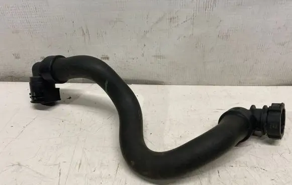 Opel Grandland X Engine coolant pipe/hose 9673457180