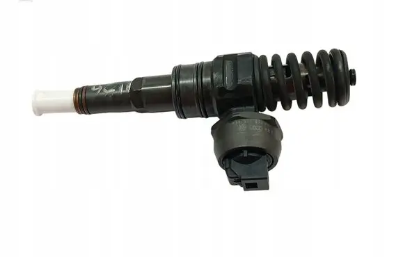 Volkswagen Touran I Fuel injector 038130073AG