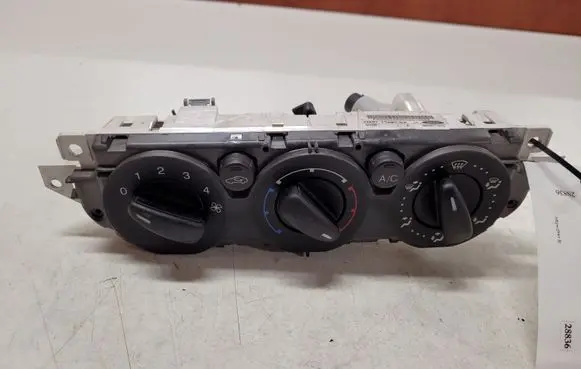 Ford C-MAX I Climate control unit 69607003 7M5T19980BA