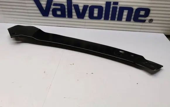 Radiator support slam panel bracket