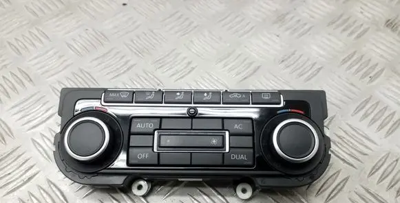 Volkswagen Tiguan Climate control unit 5K0907044DT