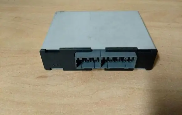 Mitsubishi Space Star Door central lock control unit/module MR238029