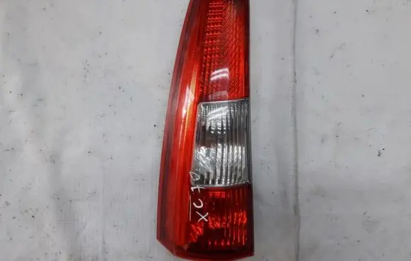 Volvo V70 Rear/tail lights 9154493