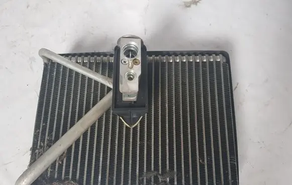 Volvo XC90 Air conditioning (A/C) radiator (interior) 30676364 ZVS0550B01