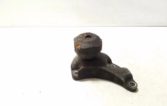 Audi A6 S6 C6 4F Engine mounting bracket 4F0199343M