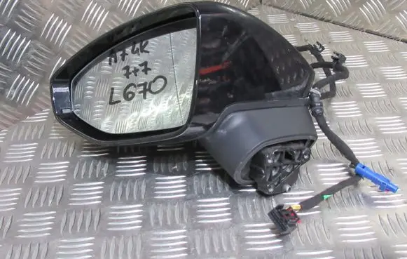 Audi A7 S7 4G Front door electric wing mirror 