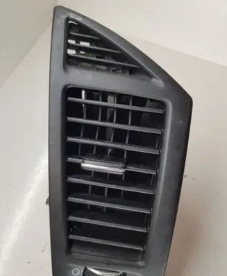Hyundai i40 Dashboard side air vent grill/cover trim U09E78
