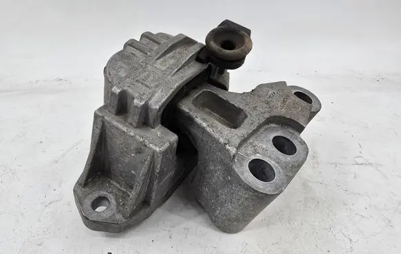 Jeep Compass Engine mount bracket 0A236