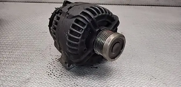 Volvo V70 Generator/alternator 8676498 0124525029