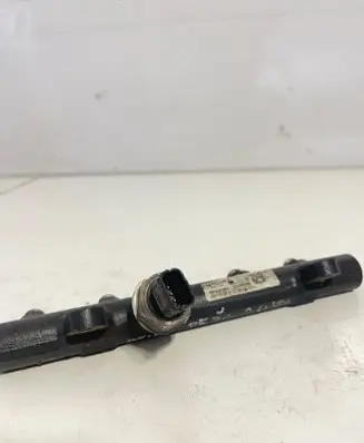 Citroen C5 Fuel main line pipe R9144Z180A 0609290018 9656391180