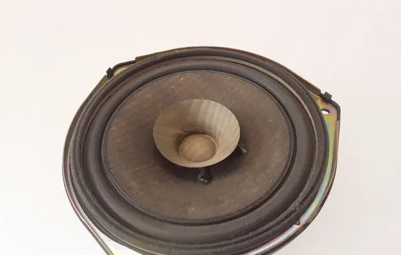 Mazda 2 Front door speaker D35066960 0911040527