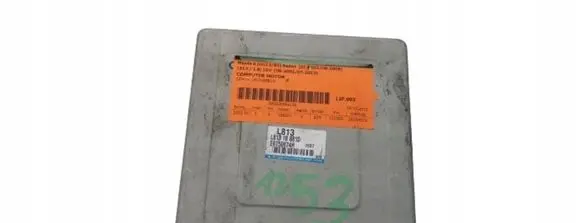 Mazda Xedos 6 Engine ECU kit and lock set L81318881D-- L81318881D E6T50674H