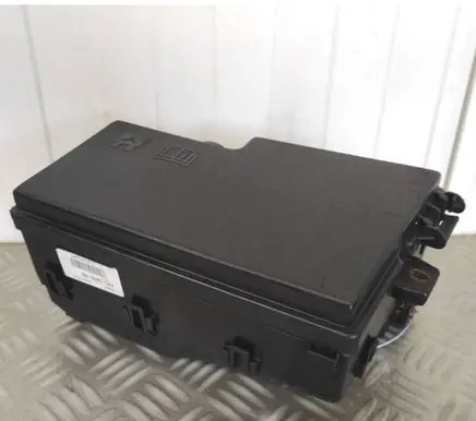 Volvo V40 Cross country Fuse box set AV6T14A067AD E02345500 TWOJEAUTOWYSZKOW