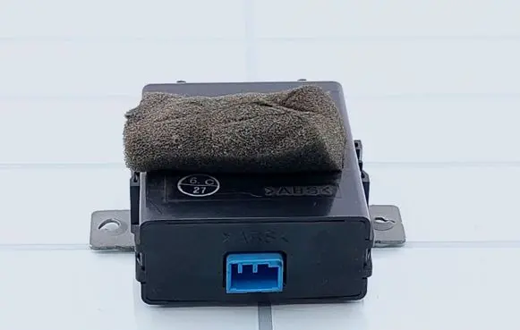 Volvo S40, V40 Alarm control unit/module 30857627