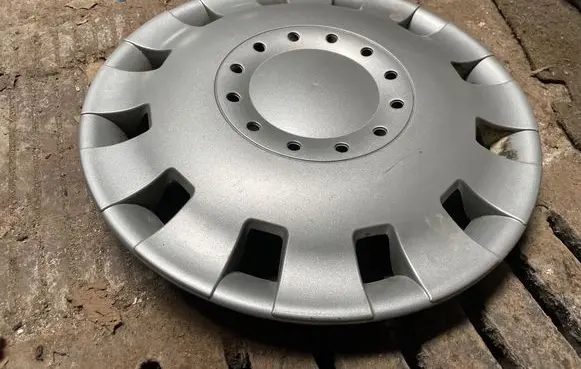 BMW 3 E46 R14 wheel hub/cap/trim AMG141