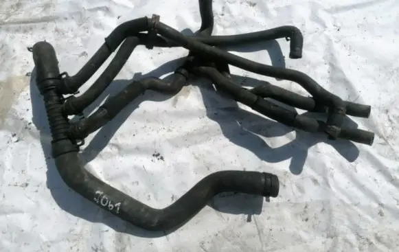Renault Scenic II - Grand scenic II Engine coolant pipe/hose
