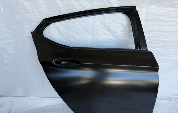 Opel Astra K Rear door 39094743