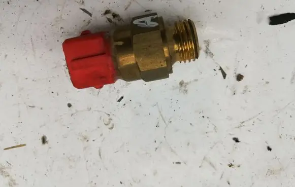 Land Rover Range Rover L322 Coolant temperature sensor 1741900