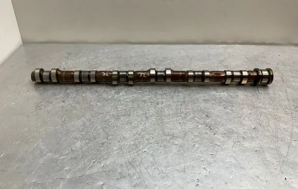 BMW 3 E92 E93 Camshaft 7560932