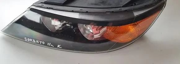 KIA Sorento Headlight/headlamp 921012P040