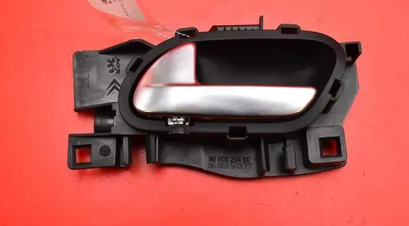 Peugeot 508 RXH Front door interior handle 9660525480