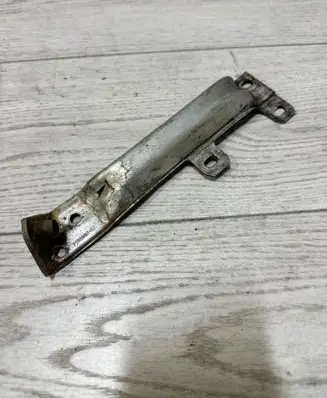 BMW 5 F10 F11 Radiator support slam panel bracket 7158893