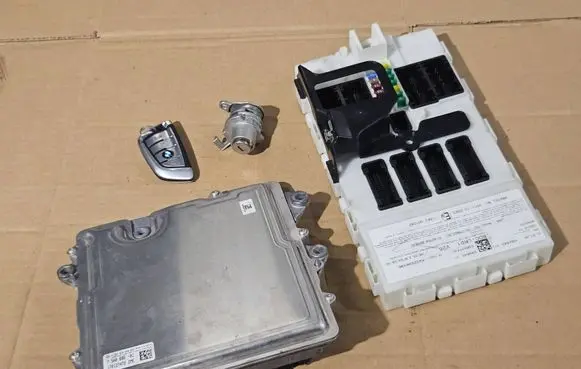 BMW X5 F15 Engine ECU kit and lock set 7540686 170127472DME 9364643
