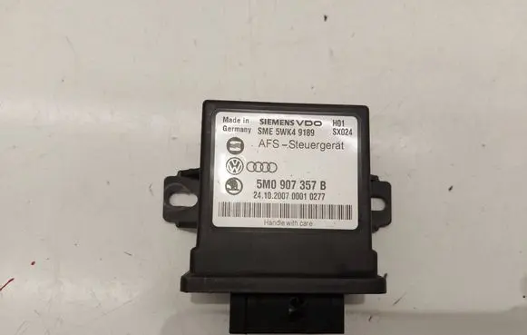 Volkswagen PASSAT B6 Light module LCM 5WK49189 5M0907357B 2410200700010277