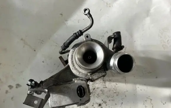 BMW 1 E81 E87 Turbo 8513122