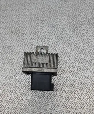 Renault Clio III Glow plug pre-heat relay 7700115078 BED712
