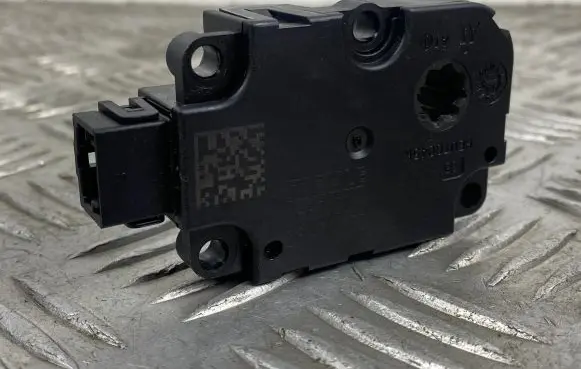 Jeep Grand Cherokee WL Air flap motor/actuator ZBAT0115D00