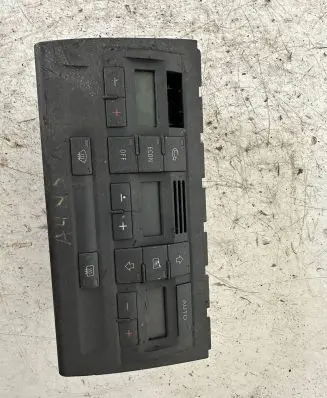 Audi A4 S4 B6 8E 8H Climate control unit 8E0820043AC