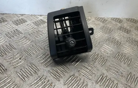 Mini One - Cooper F56 F55 Dash center air vent grill 9265405