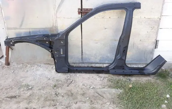 Jeep Grand Cherokee (WK) (B) Pillar trim (exterior) 