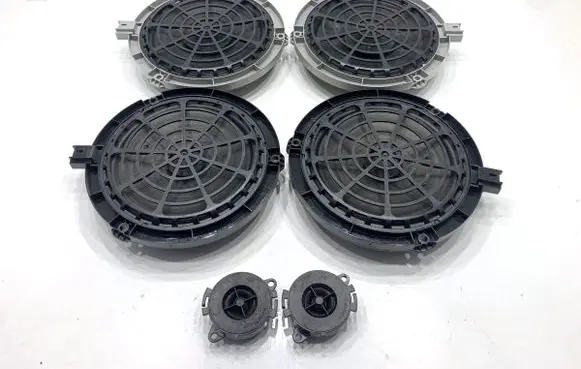 Peugeot 308 SW Audio system kit 9803506480