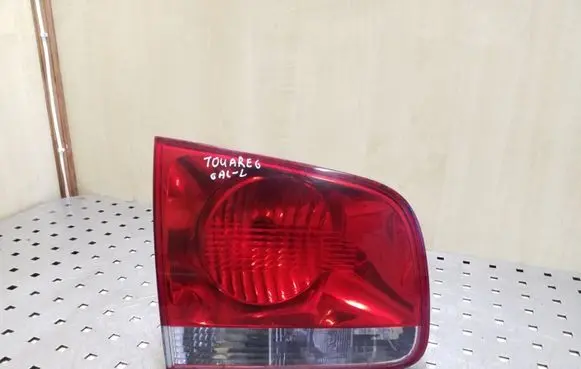 Volkswagen Touareg I Tailgate rear/tail lights 7L6945093H 28269003
