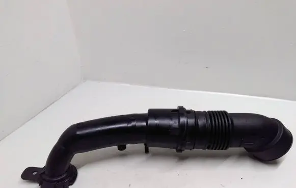 Opel Grandland X Air intake duct part 9824569380