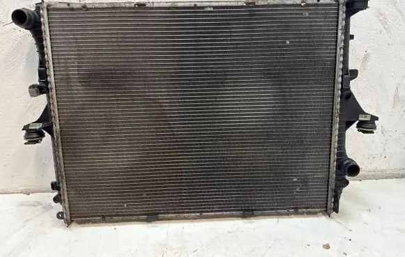 Audi Q7 4L Coolant radiator 7L6121253B
