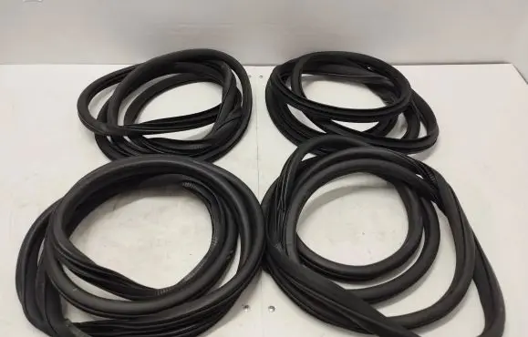 Dodge RAM Rubber seal front door (on door) 