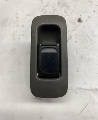 Suzuki Grand Vitara I Electric window control switch 3799575F0