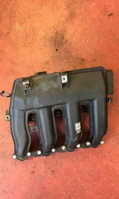 BMW 1 E81 E87 Intake manifold 7787318