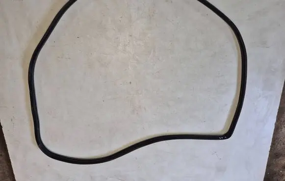 KIA Sportage Rear door rubber seal (on body)