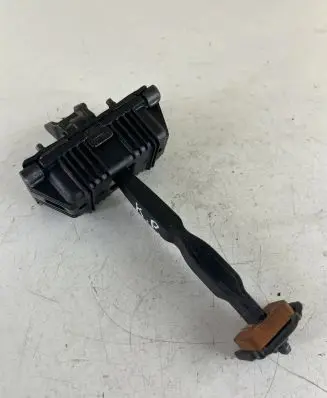 Jaguar XF X250 Front door check strap stopper