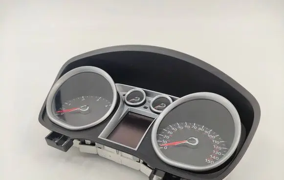 Ford Focus Speedometer (instrument cluster) 8V4T10849MK