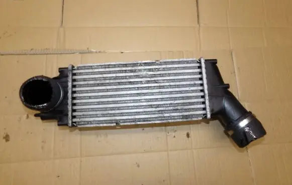 Citroen C4 I Intercooler radiator 9646694680 874826K 7A4318