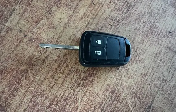 Opel Astra J Ignition key/card 