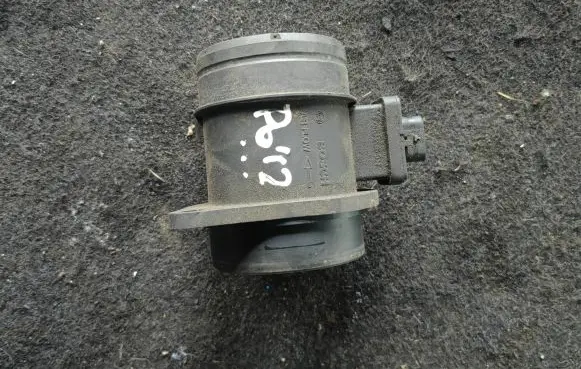 Volkswagen Polo V 6R Mass air flow meter 03P906461