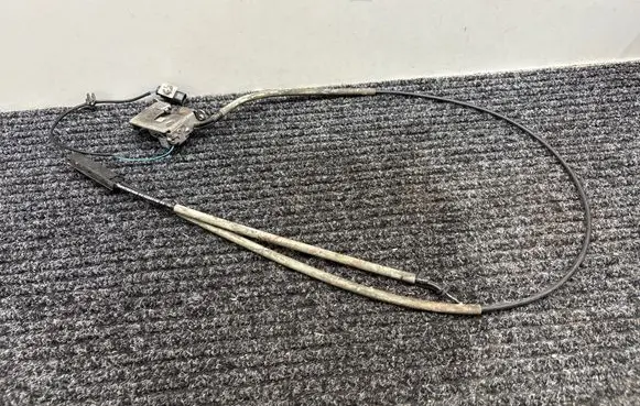 BMW X6 F16 Engine bonnet/hood lock release cable 7367536