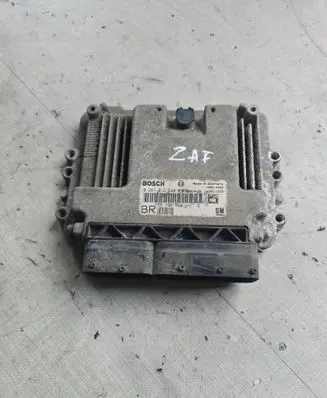 Opel Zafira B Engine control unit/module 1039S11633 0281012549 55198922